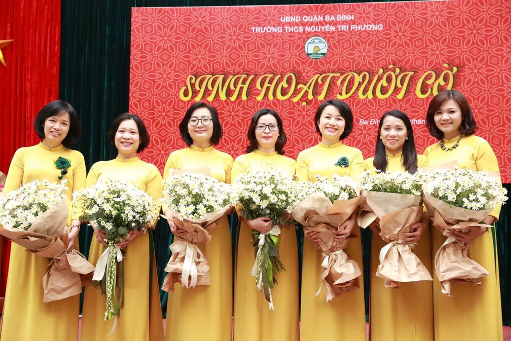 Lời tạm biệt của các cô mình, những cô giáo chủ nhiệm 7 lớp 9 đặc biệt nhất của trường THCS Nguyễn Tri Phương