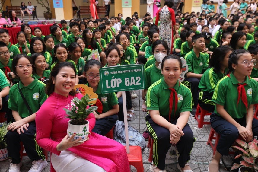 Ngày đầu tiên đi học của Rồng Xanh 6A2 THCS Nguyễn Tri Phương